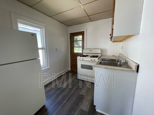 Building Photo - 508 Jefferson Ave