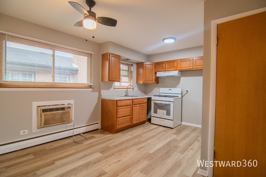 Foto principal - 13027 Seeley Ave