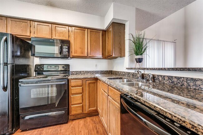 Foto del edificio - 4748 Old Bent Tree Ln