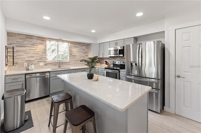 Building Photo - 1820 Rumar Ln