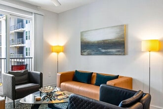 Building Photo - 1270 Spring St NW