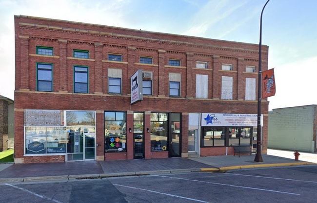Building Photo - 218 E Kemp Ave