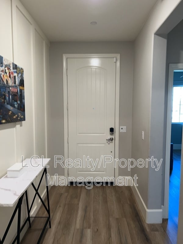 Foto del edificio - 29285 Caravel Dr