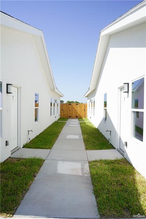 Foto del edificio - 2113 E San Andrea St