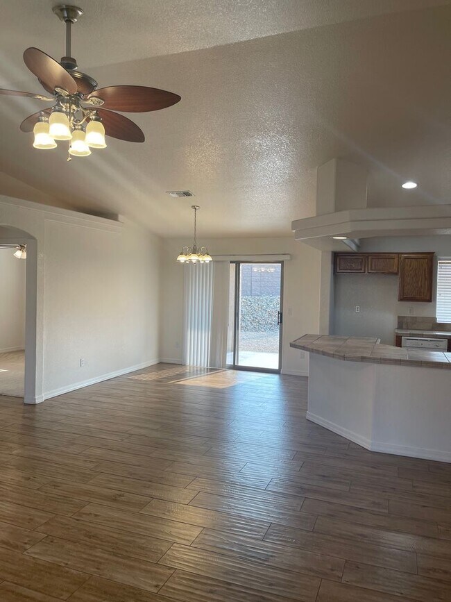 Building Photo - Unfurnished Long Term - Available now