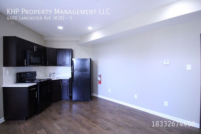 Foto del edificio - 4400 Lancaster Ave