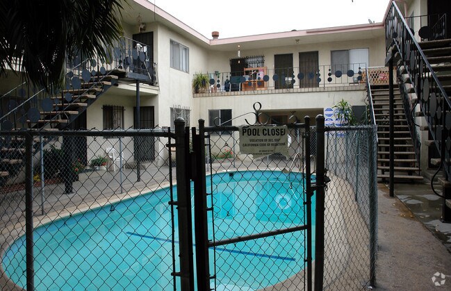 Foto del edificio - 13120 S. Vermont Ave.