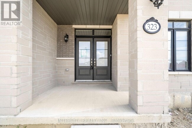 Photo du bâtiment - 323 Inspire Blvd