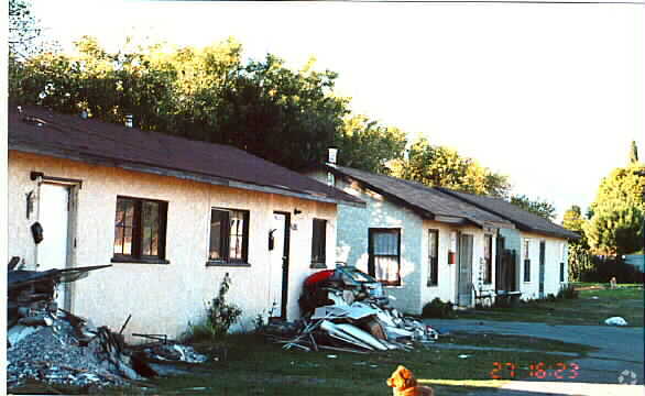 Primary Photo - 548-556 W Maple St