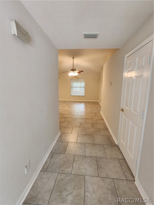 Foto del edificio - 6521 E Grayson St