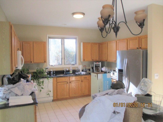 Building Photo - 98 Waterside Pl