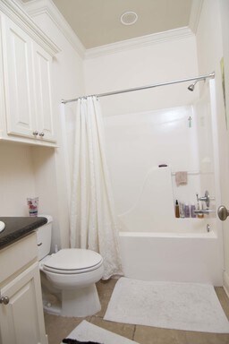 Foto del edificio - 70 Old Taylor Road