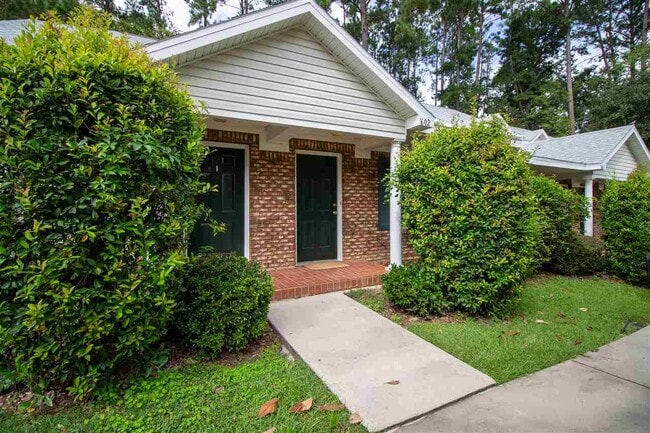 Building Photo - 2738 W Tharpe St
