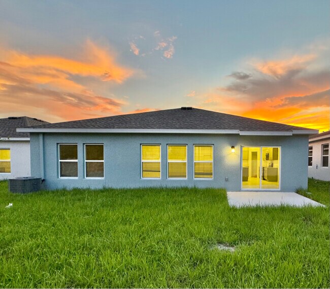 Foto del edificio - 1169 Deepwater Cir