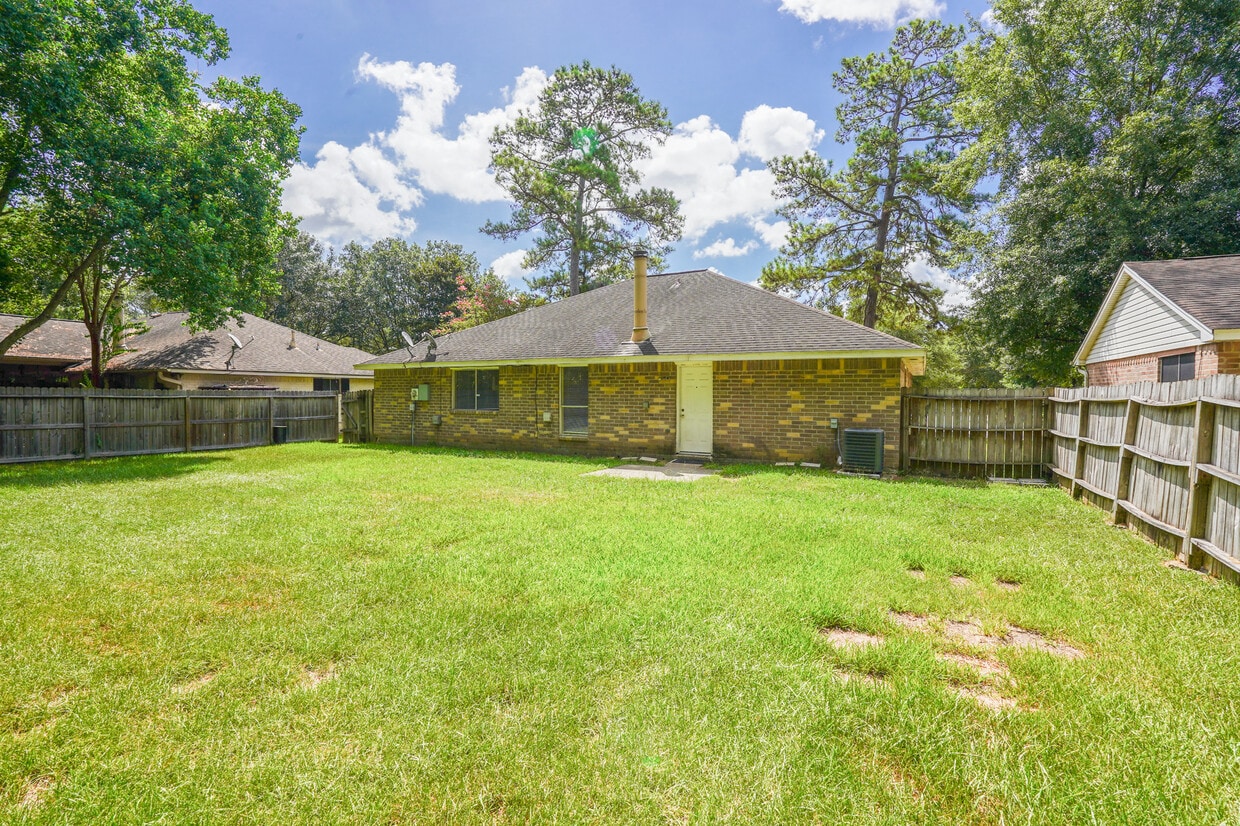 2303 Lexington Woods Dr, Spring, TX 77373 House Rental in Spring, TX
