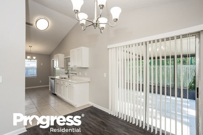 Building Photo - 13634 Laraway Dr