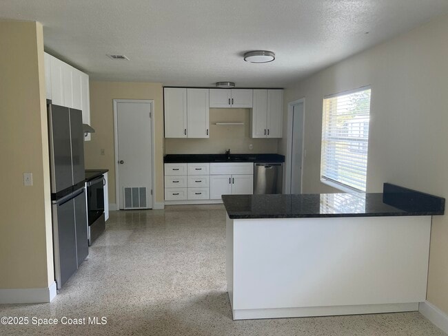 Foto del edificio - 2906 Rollins St