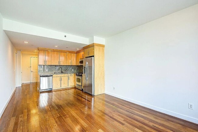 Foto del edificio - 161 E 110th St