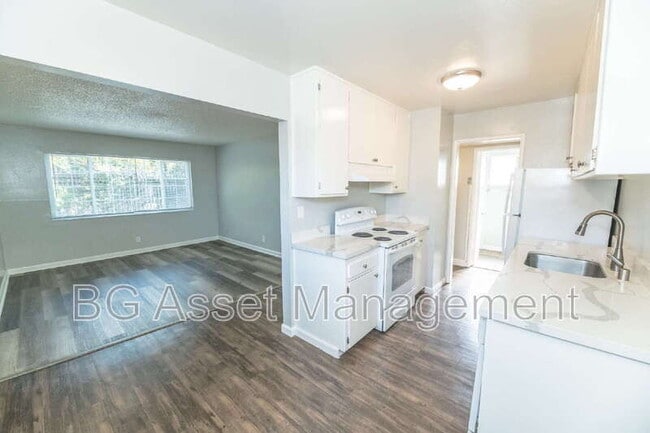 Photo - 1922 Ethan Way Apartment
