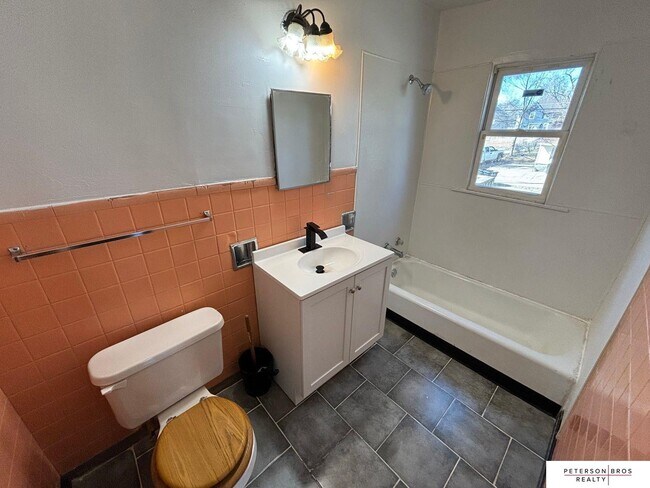 Foto del edificio - 4740 N 38th St