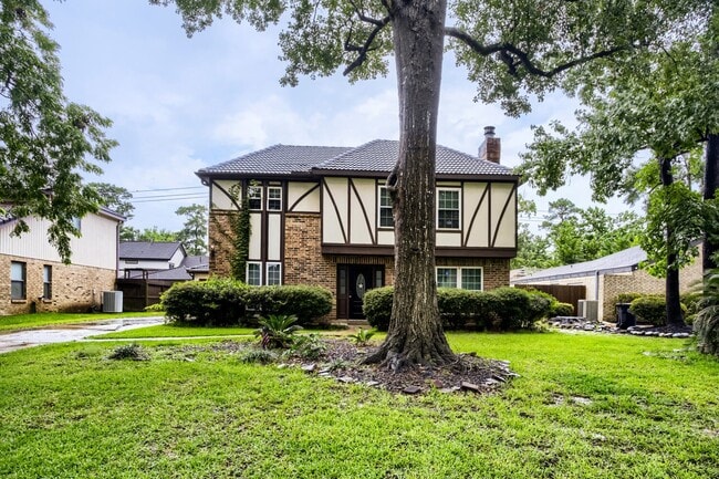 Building Photo - 3734 Blue Lake Dr