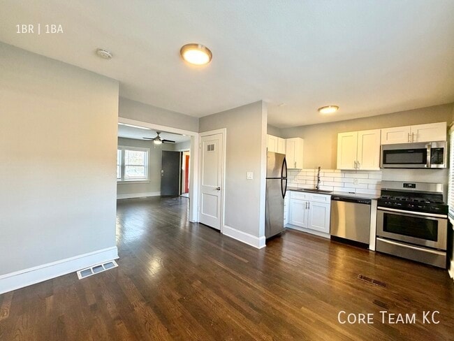 Foto del edificio - 217 E 46th St