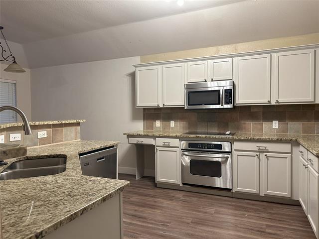 Foto del edificio - 3208 Avery Ln