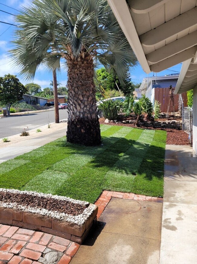 Building Photo - Beautifully remodeled single level home!