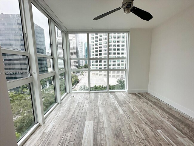 Building Photo - 951 Brickell Ave
