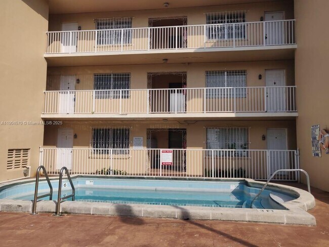 Foto del edificio - 2300 SW 3rd Ave