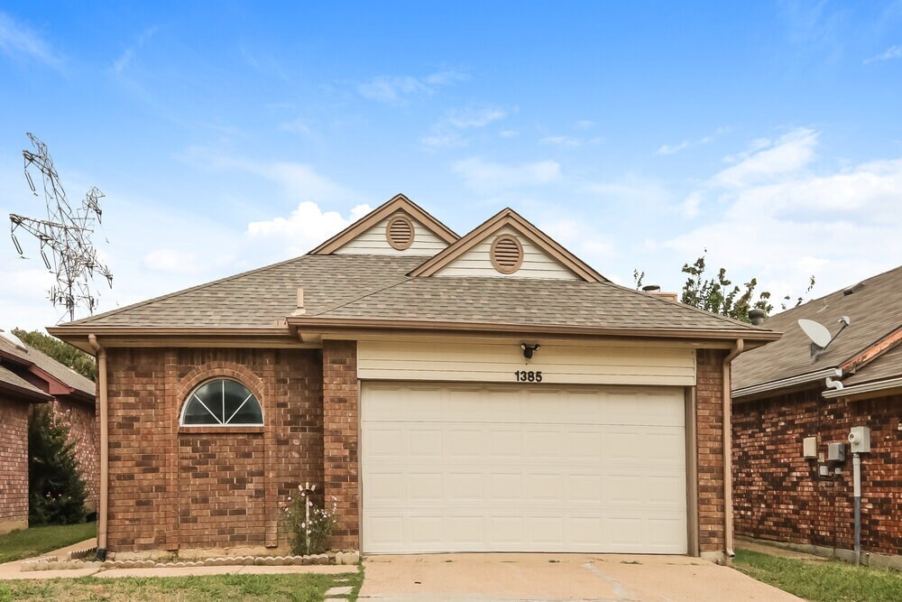 Foto principal - 1385 Chinaberry Dr
