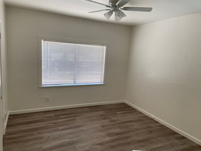 Foto del edificio - 132 Calaveras Ave