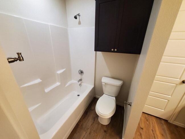 Building Photo - "Charming 3-Bedroom Duplex Retreat with 2 Baths in the Heart of Lubbock – 1360 Sq Ft of Cozy Livi...