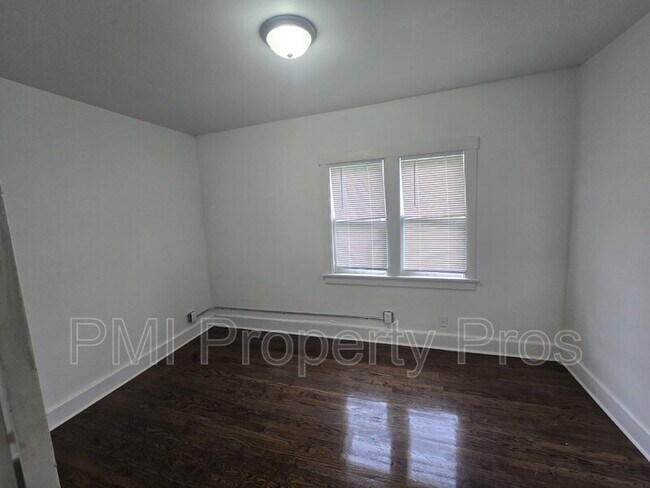 Building Photo - 3138 N 11th St