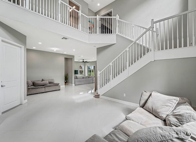 Building Photo - 5482 Macoon Wy