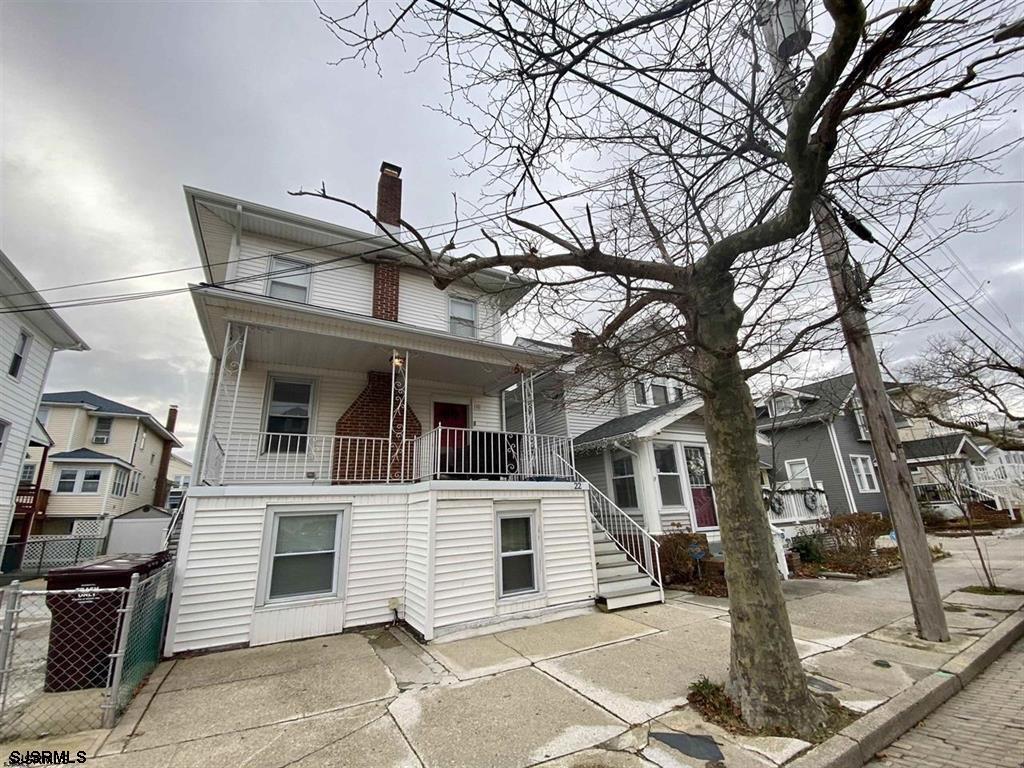 Primary Photo - 22 N Austin Ave