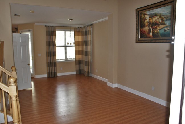 Building Photo - 32 Terraced Hills Cir