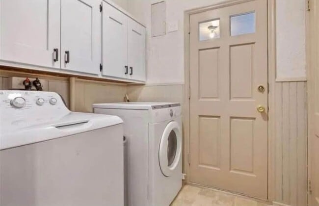 Foto del edificio - 3208 Logan Ave N