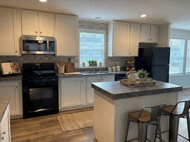 Building Photo - 1961 Winter Park Dr