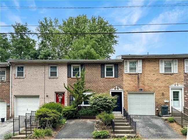 Building Photo - 1106 W Lehigh St