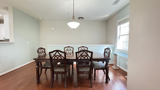 Foto del edificio - 5103 Woodland Ln