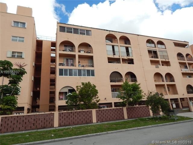 Building Photo - 460 E 23rd St