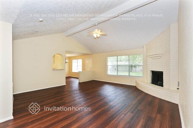 Foto del edificio - 5826 Walnutgate Dr