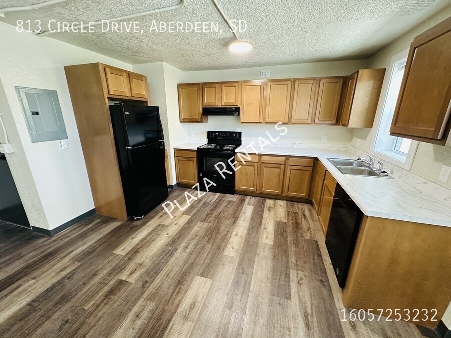 Primary Photo - 1011 N 2nd St