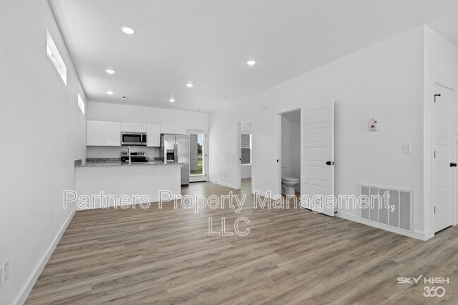 Building Photo - 940 Illinois Ave