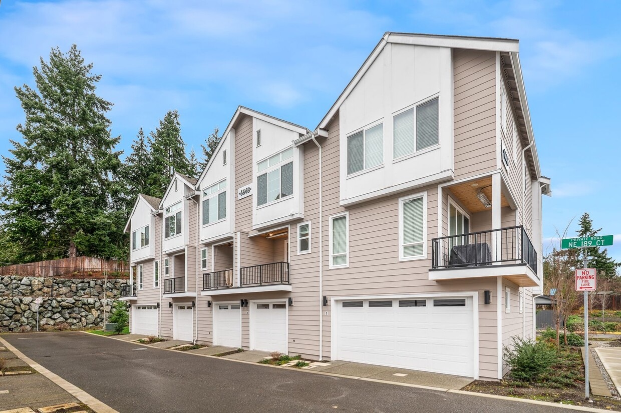1288 Sf | 2 Bedrooms 2.5 Bath | 2 Car Garage | $3,300 - 1288 Sf | 2 Bedrooms 2.5 Bath | 2 Car Garage | $3,300