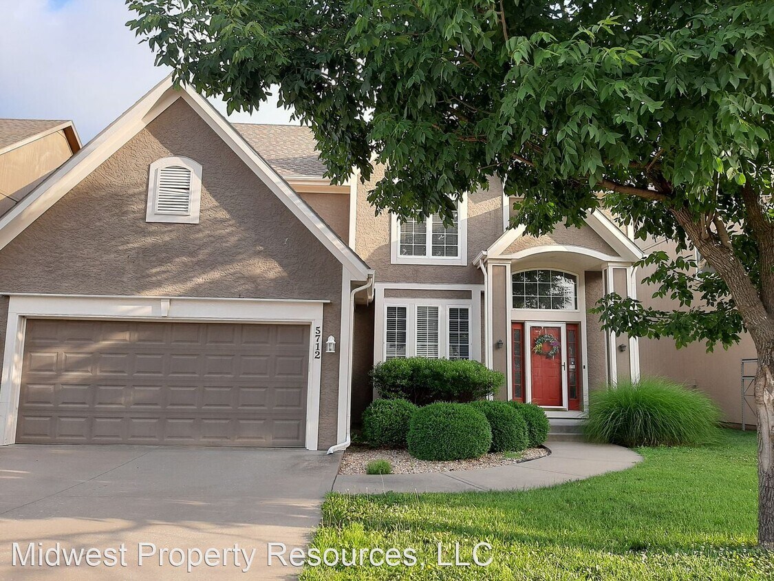 5712 NE Hidden Meadow Dr, Lees Summit, MO 64064 House Rental in Lees