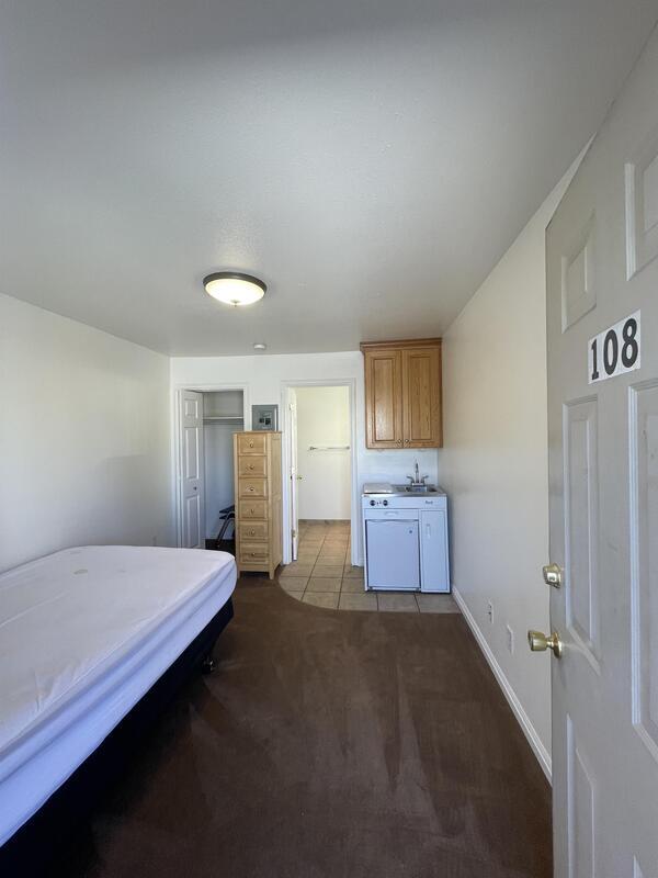 Foto principal - 1675 S State St