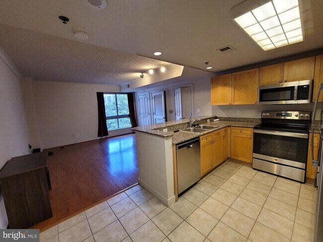 Foto del edificio - 777 7th St NW