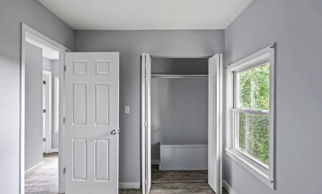 Building Photo - 21 W Sunnyside Way